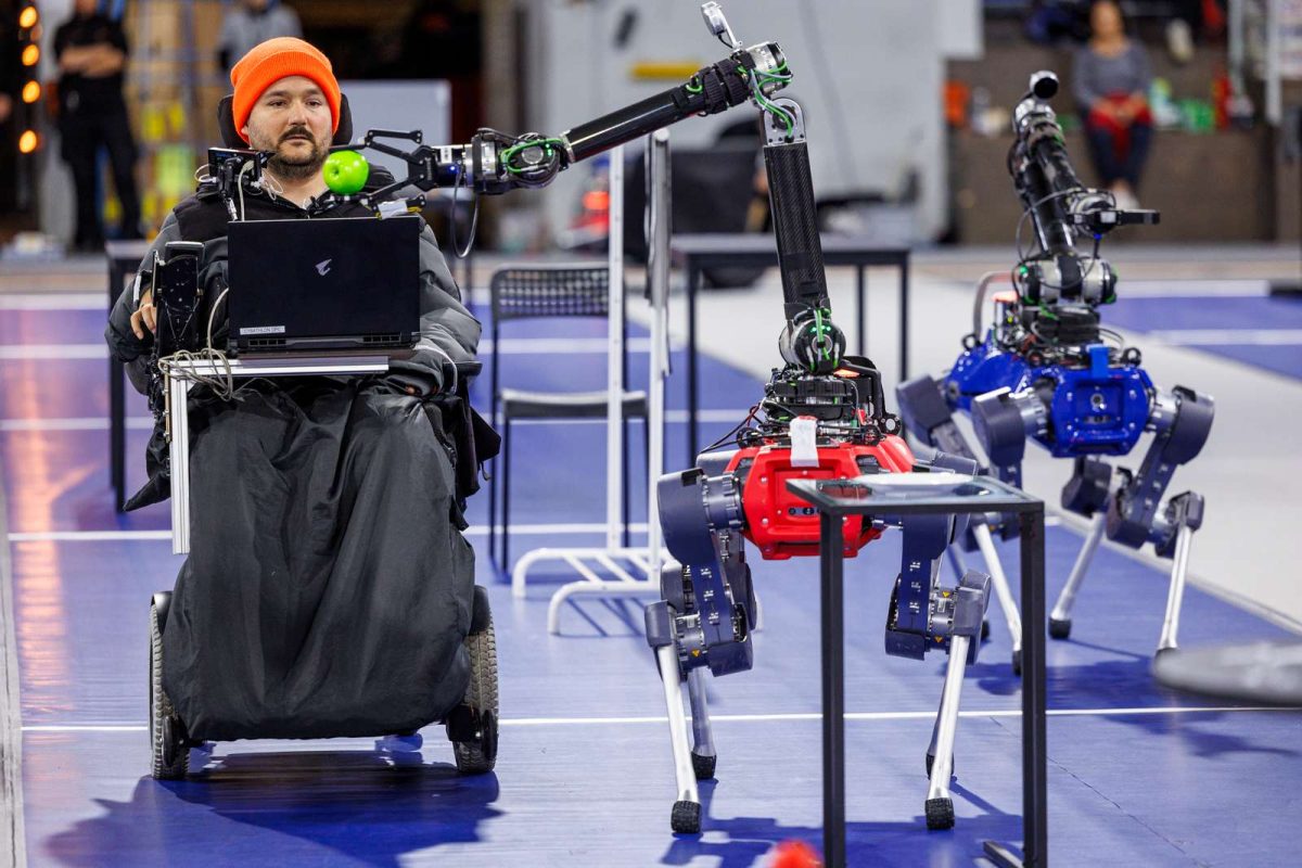 ETH Zurich Foundation, Seeing-eye canes and robotic guide dogs