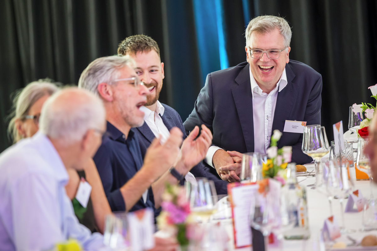 ETH Zürich Foundation, Grosse Ehre für Professor Jeremy Richardson
