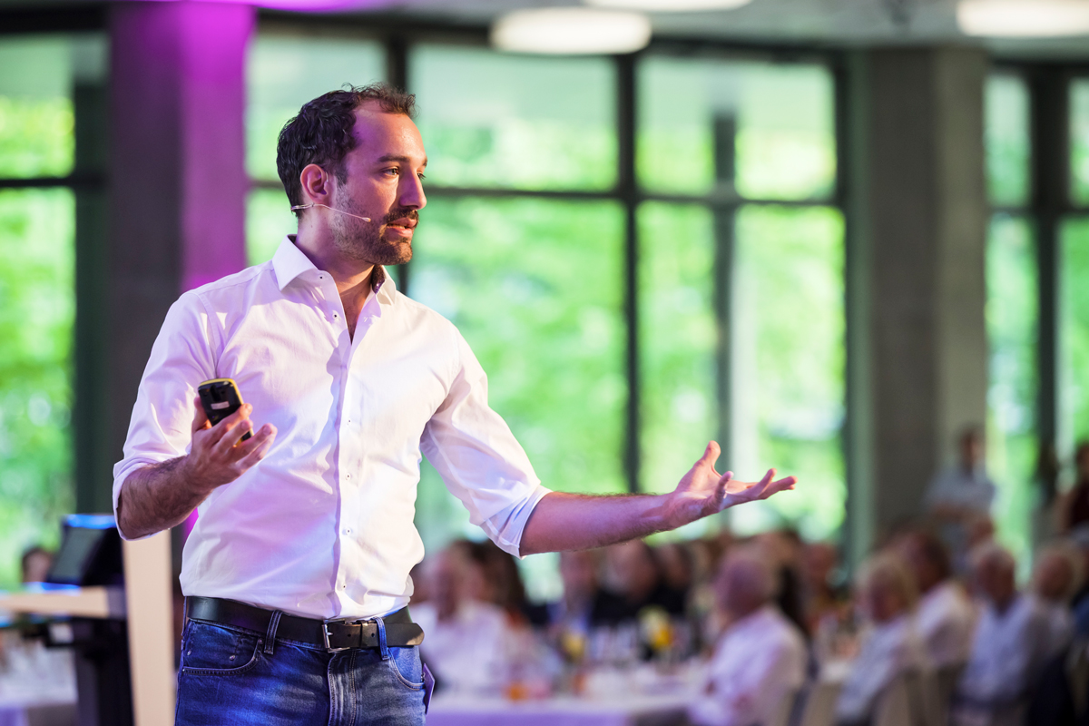 ETH Zürich Foundation, Grosse Ehre für Professor Jeremy Richardson